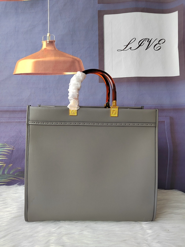 スーパーコピーブランドバッグ側面デザイン